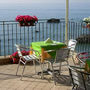  Bed & Breakfast Miramare Italy