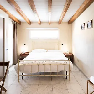 Bed & Breakfast Residenza Marina, Marina Di Carrara